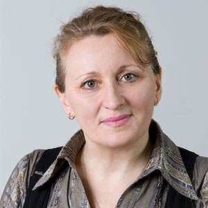 Лариса Серова 