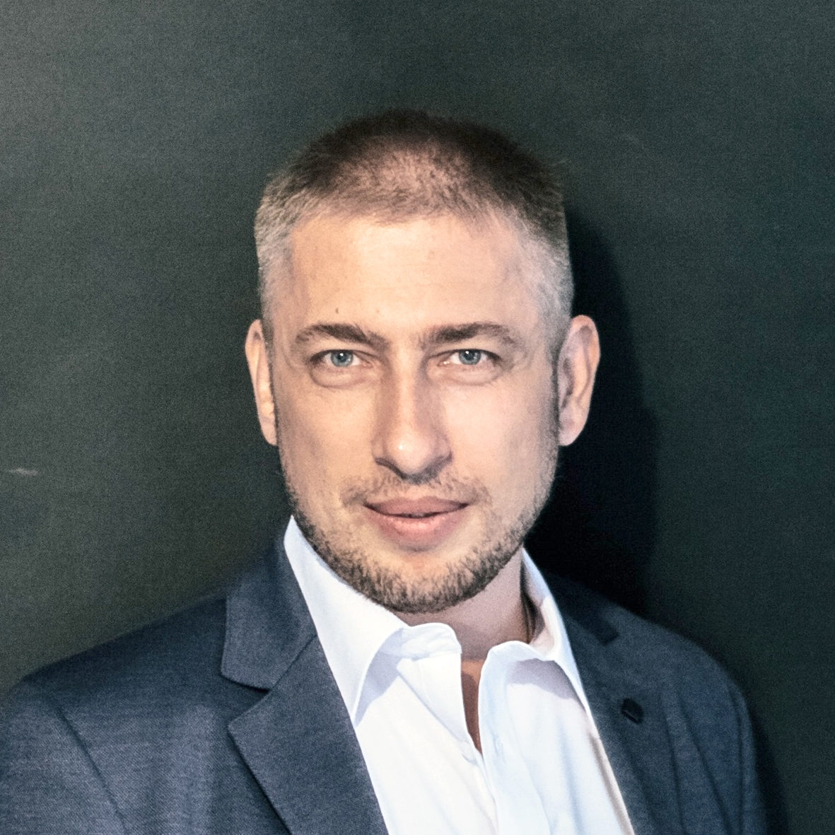 Максим Болотов