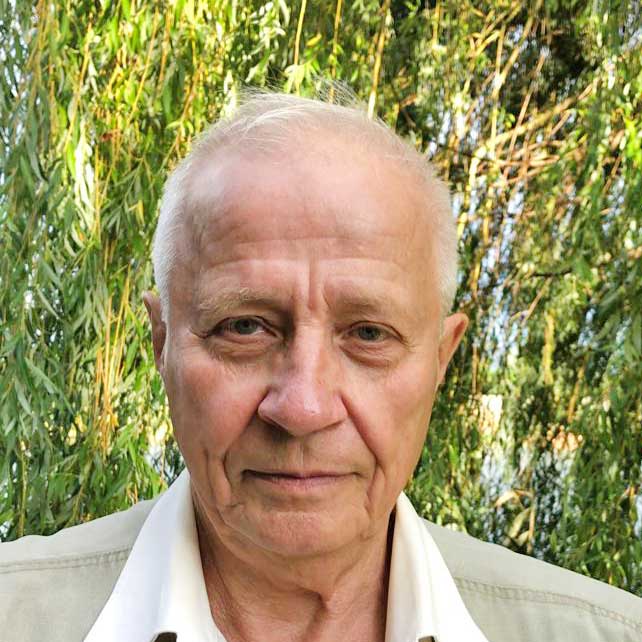 Евгений Лебедев
